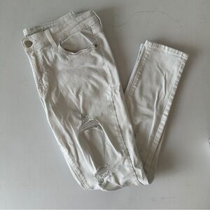 Old Navy Rockstar ripped white jeans size 8